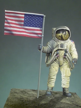 Сборка Неокрашенный Масштаб 1/32 54 мм Первый человек на Луне 54 мм без флага Историческая игрушка Миниатюрная модель из смолы Комплект